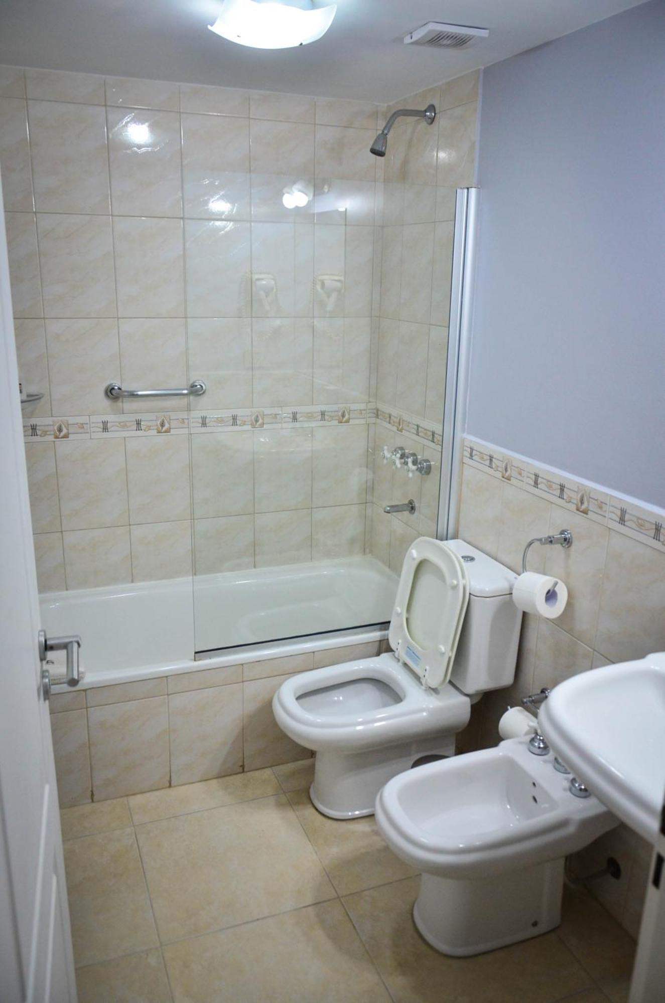 Apart Hotel Rivadavia 815 Neuquen Luaran gambar