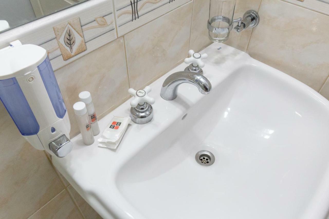 Apart Hotel Rivadavia 815 Neuquen Luaran gambar