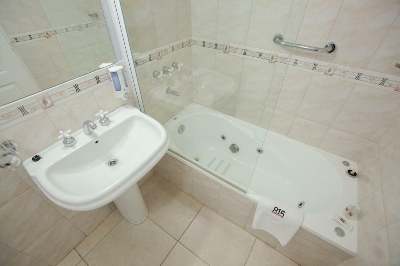 Apart Hotel Rivadavia 815 Neuquen Luaran gambar