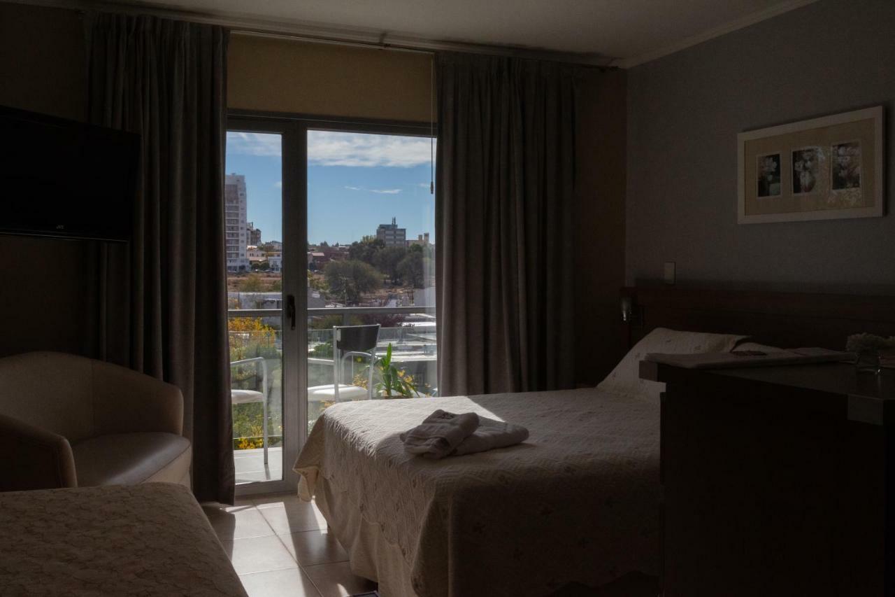 Apart Hotel Rivadavia 815 Neuquen Luaran gambar